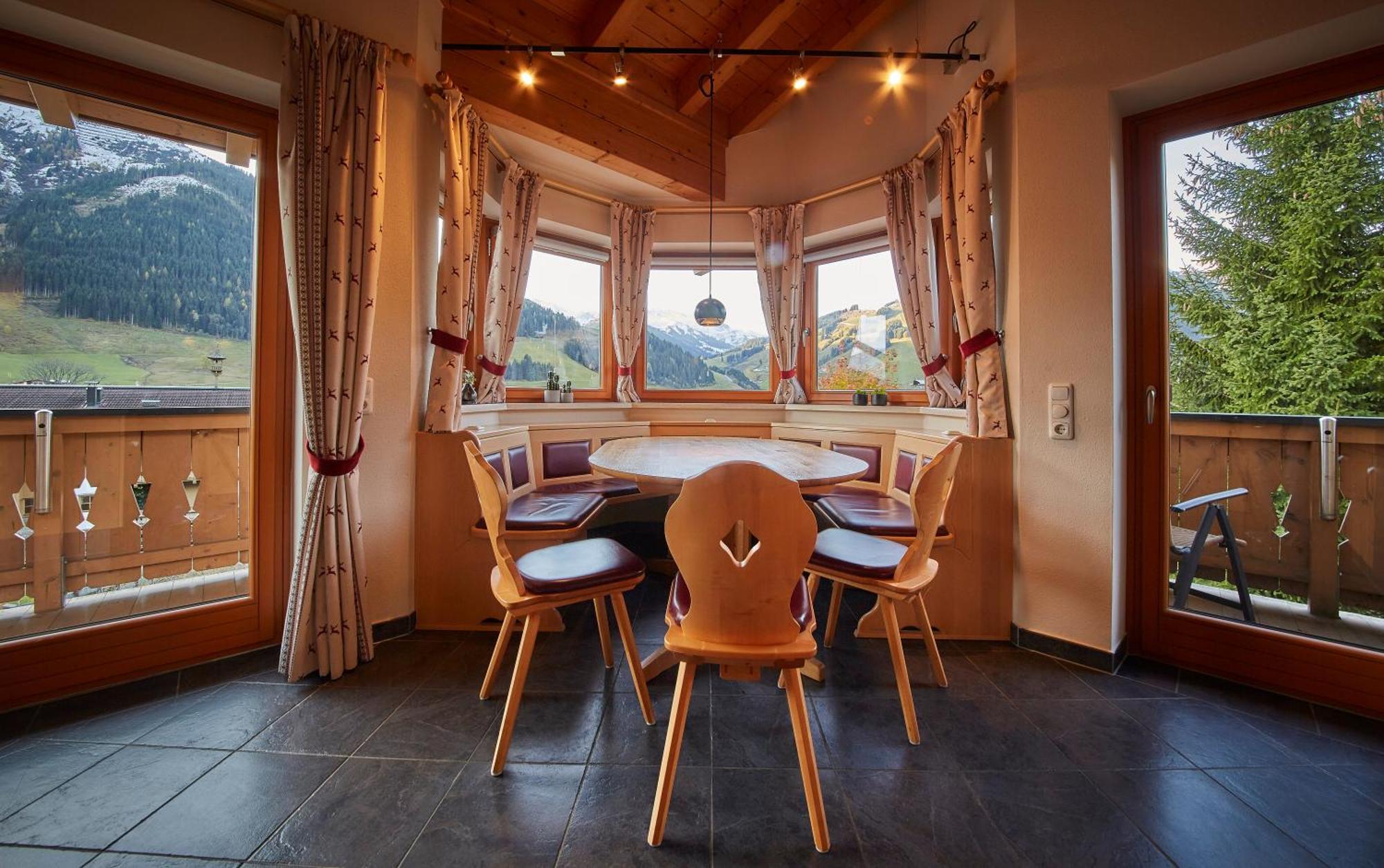 Appartements Hollandia Saalbach Zimmer foto